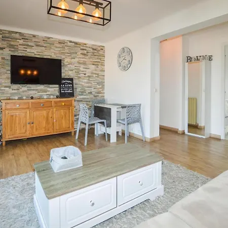 Amazing In Ajaccio With Wifi And 2 Bedrooms Apartment